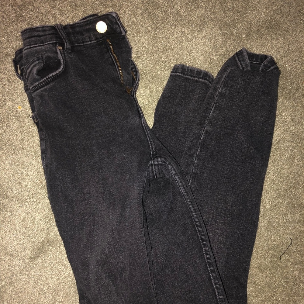 Black Zara jeans